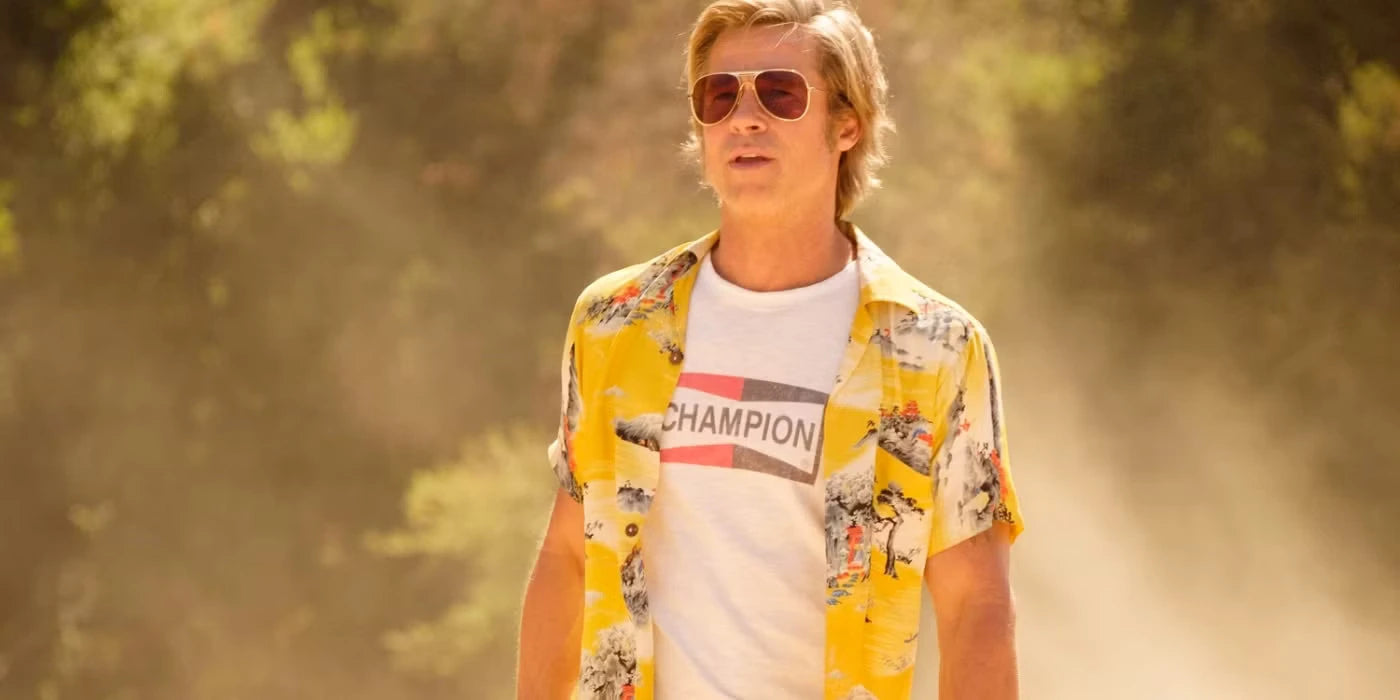Cliff Booth (Brad Pitt) dans le film Once Upon a Time in Hollywood.