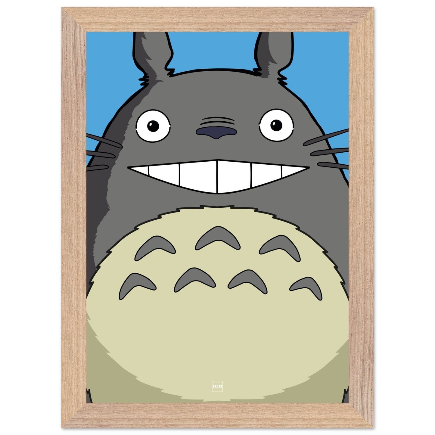 Affiche avec encadrement en bois du personnage Totoro en version minimaliste sur fond bleu ciel.
