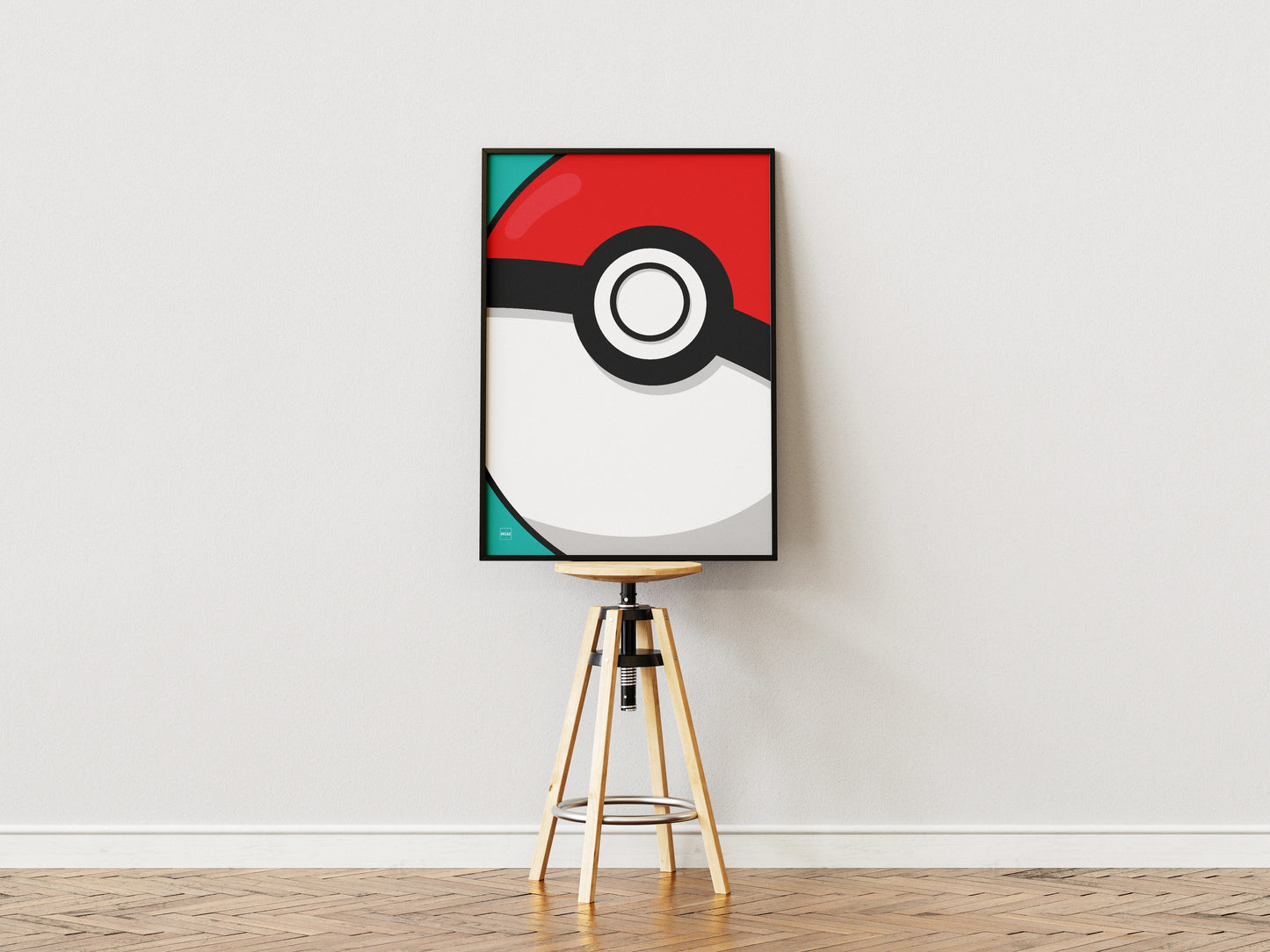 Affiche encadrée grand format avec une Poké-Ball en gros plan sur fond vert turquoise.