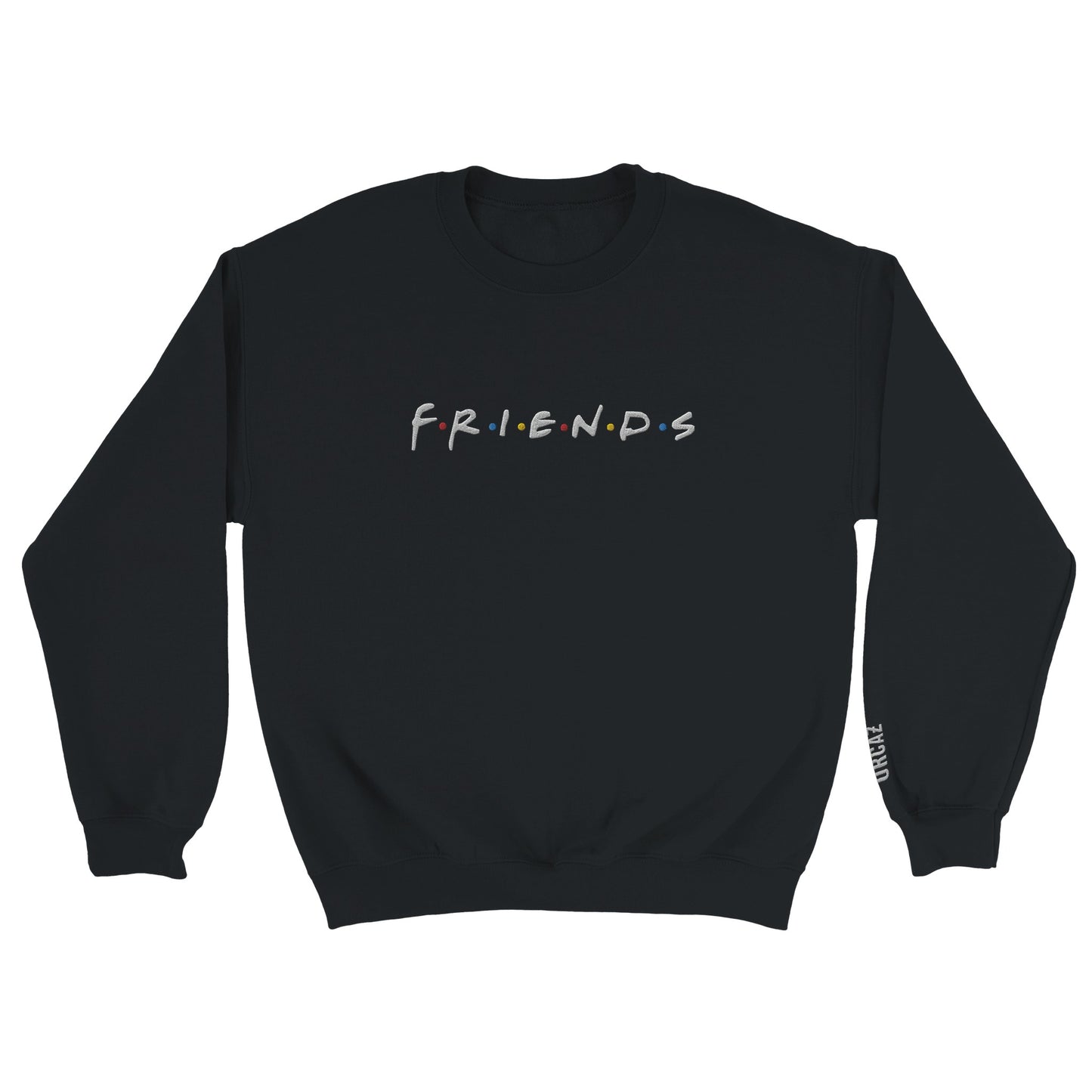 Tshirt noir de la série Friends avec le logo de la série brodé sur le torse et le logo Orcaz brodé sur la manche au niveau du poignet gauche