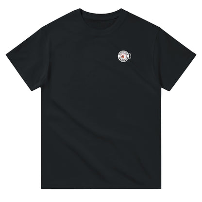 tee shirt noir Orcaz Designs en coton avec une illustration d'un oeil qui nous surveille pour représenter Big Brother et l'insécurité